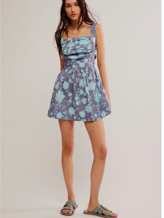 Free People Dresses & Skirts - Free People
Meet Me in Maui
Sleeveless Minidress